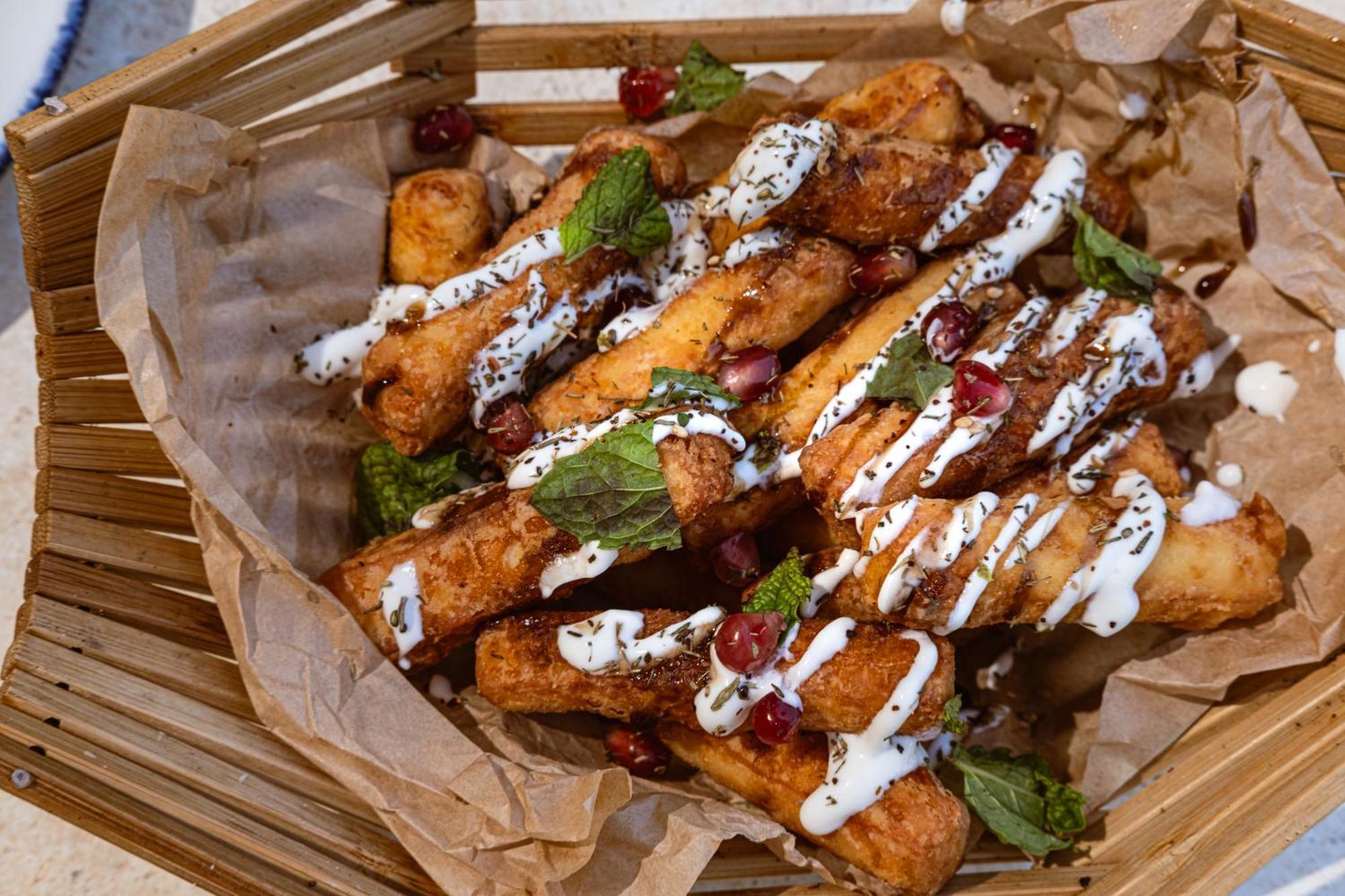Corinthia Palace Malta Attard Екстер'єр фото Eggplant fries
