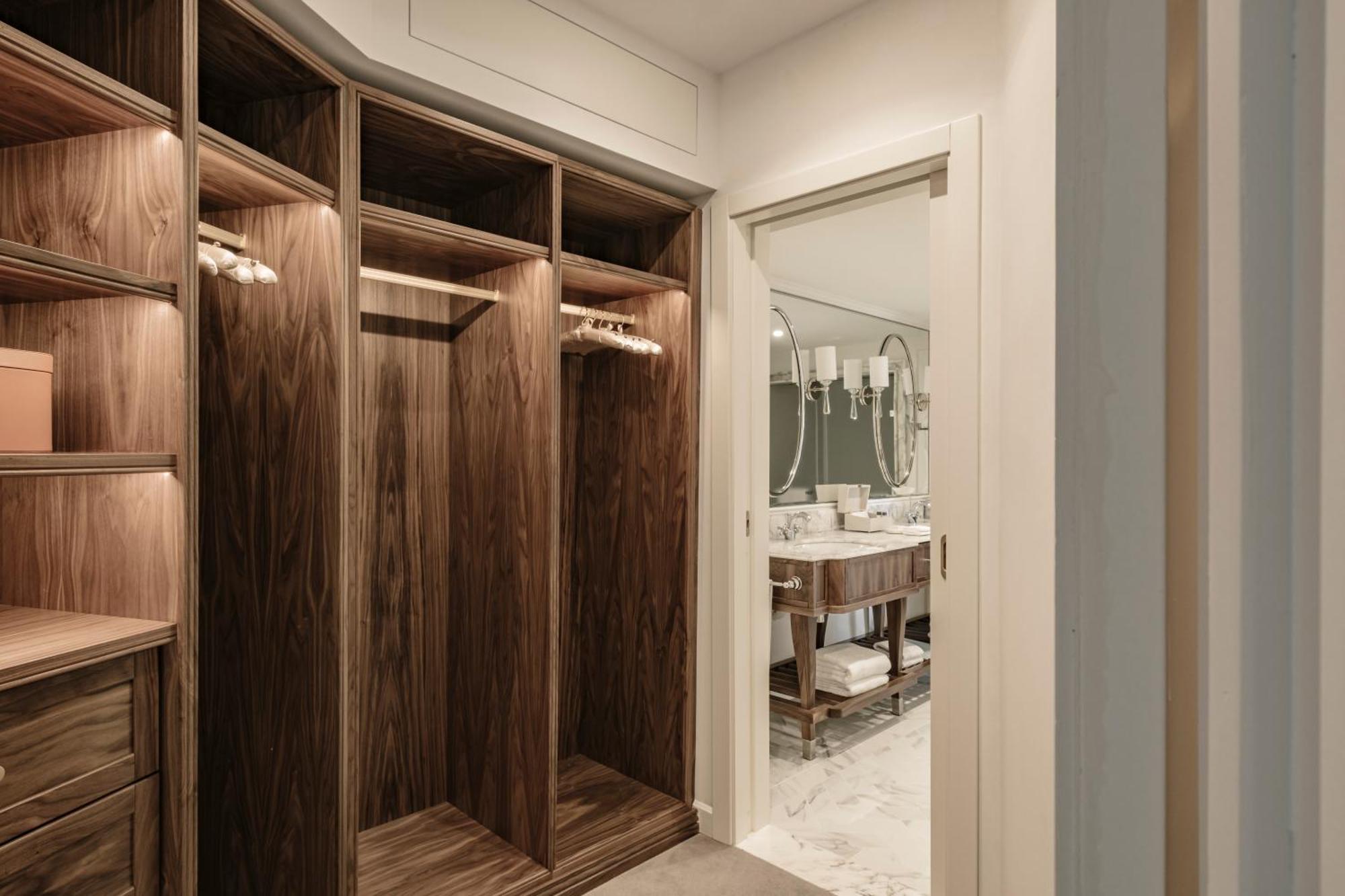 Corinthia Palace Malta Attard Екстер'єр фото A walk-in closet